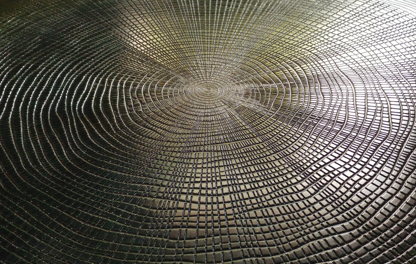 Oeuvre de Aude Arnold, artiste sgraffito, enduit chaux